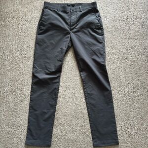Banana Republic Slim City tech Pant 30x32 gray